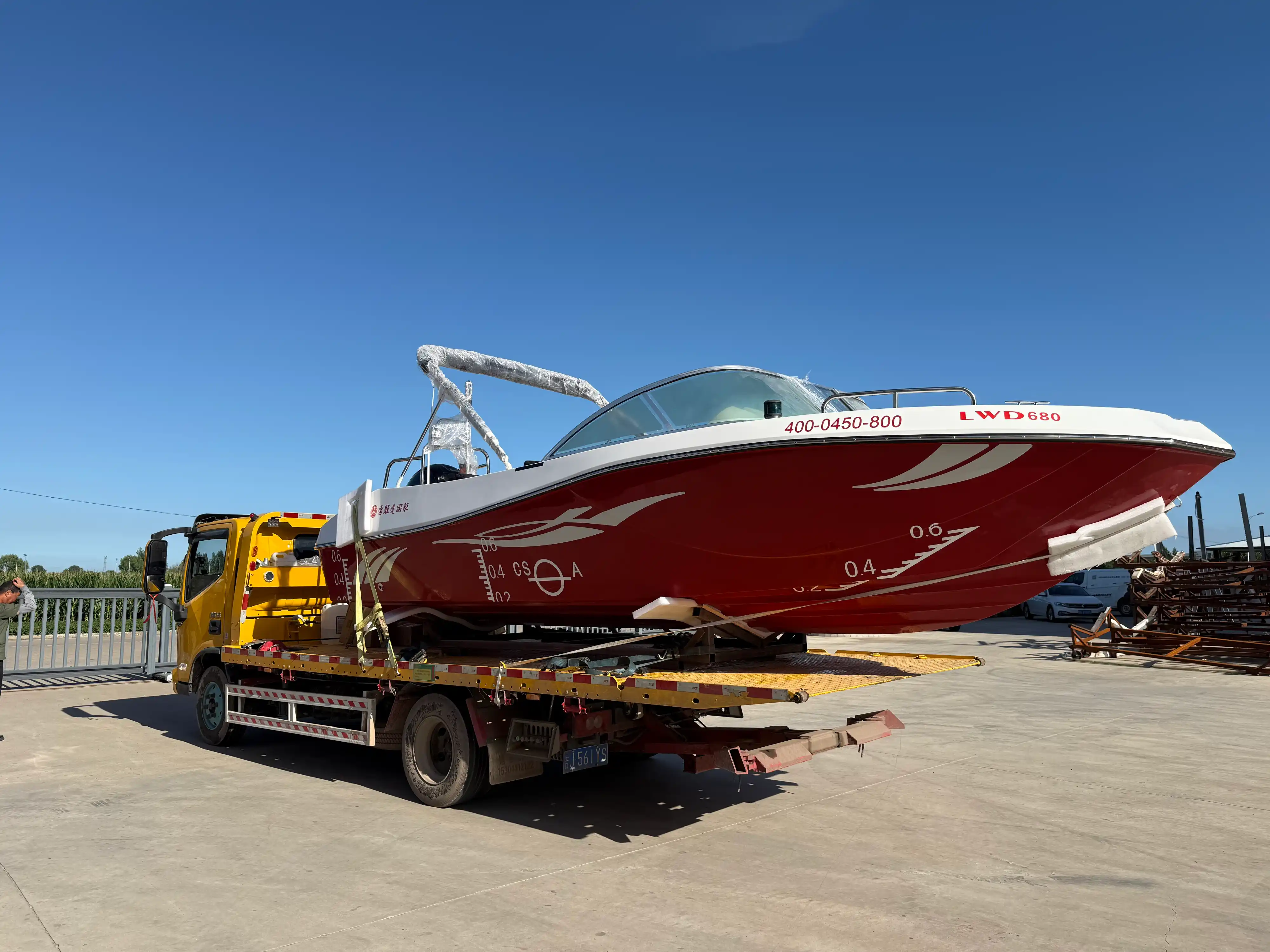 จัดส่ง: LAWADA® 680 เรือเร็วประสิทธิภาพสูง